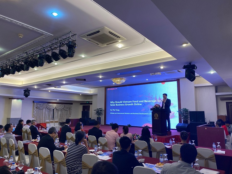 Ông Vũ Thế Tùng- Giám đốc QHCP & PTKD Alibaba